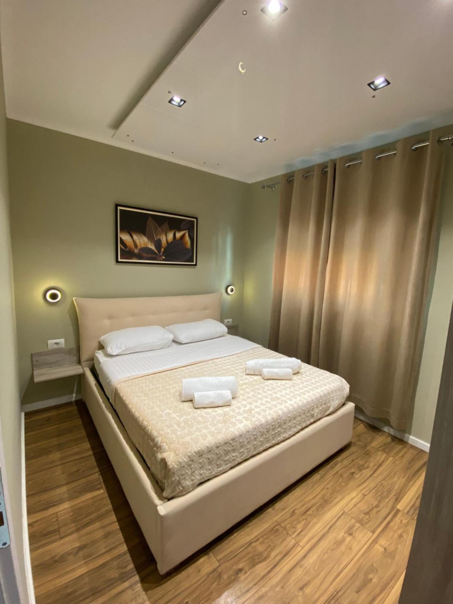 Novs Hotel Rooms Gjirokastër Buitenkant foto